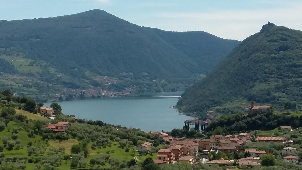 Apartamento Il Pozzo Marone Exterior foto
