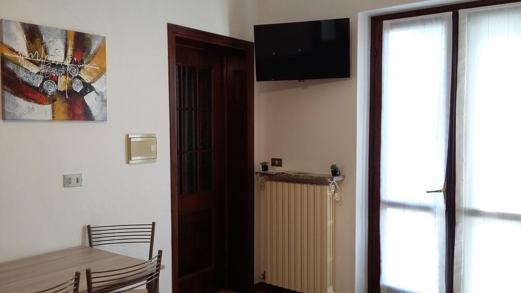 Apartamento Il Pozzo Marone Exterior foto